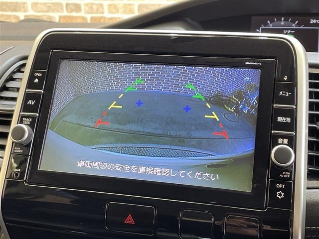 Nissan SERENA 2017 7996753-21