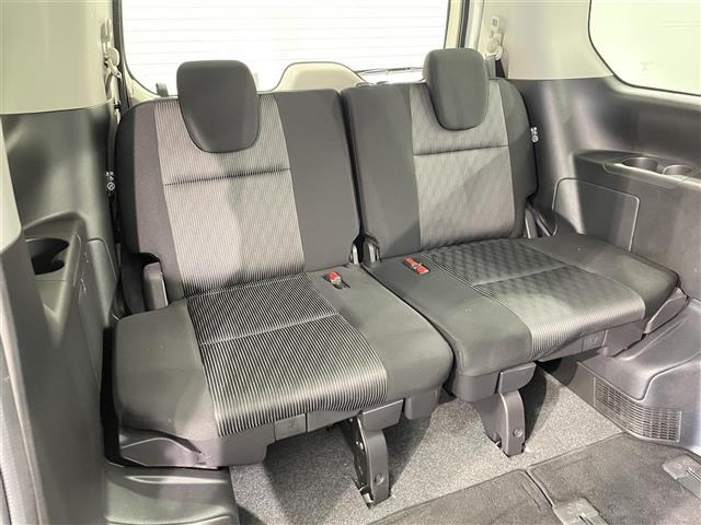 Nissan SERENA 2022 7996838-11