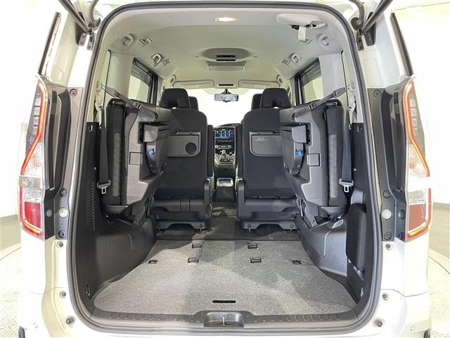 Nissan SERENA 2022 7996838-12