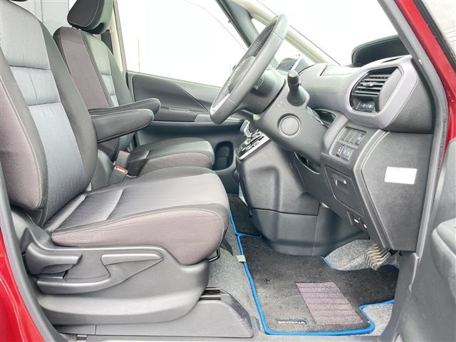 Nissan SERENA 2019 7996881-11