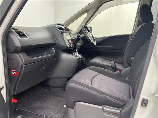 Nissan SERENA 2013 7996904-6