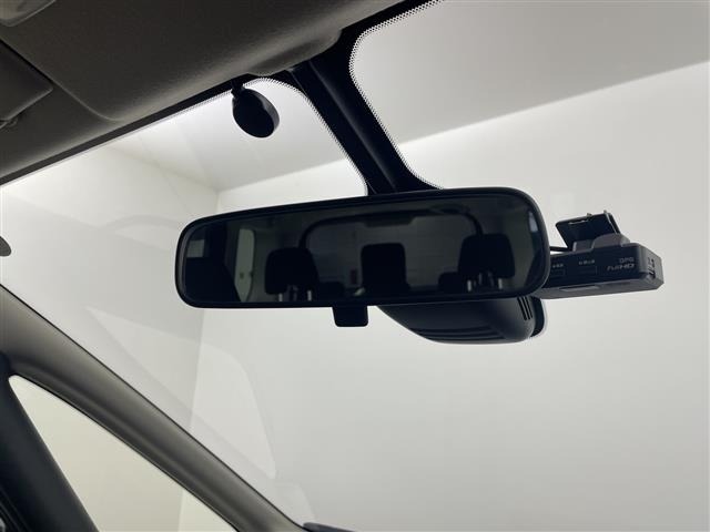 Nissan SERENA 2018 7996956-1