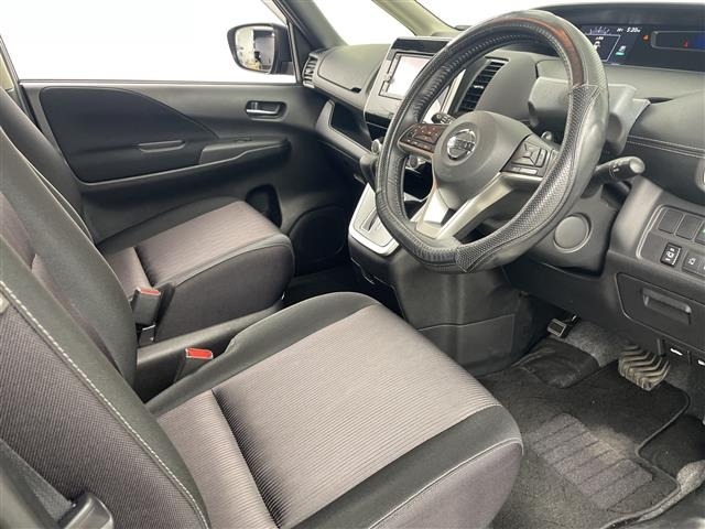 Nissan SERENA 2018 7996956-6