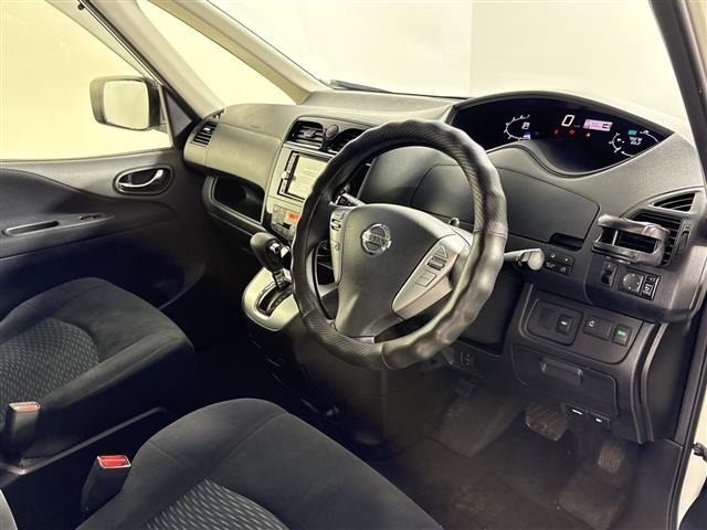 Nissan SERENA 2016 7997070-2