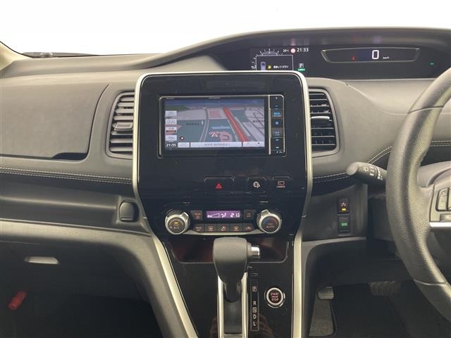 Nissan SERENA 2018 7997100-11