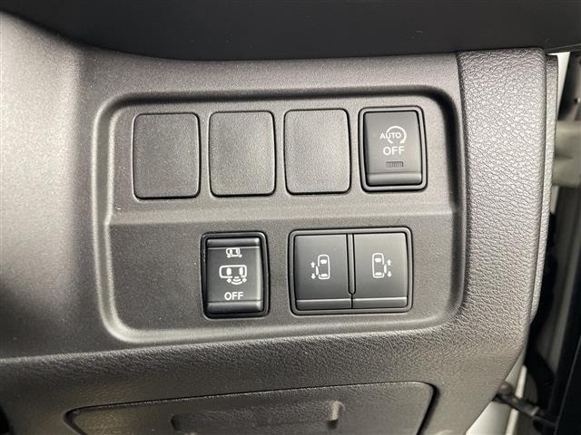 Nissan SERENA 2018 7997100-17