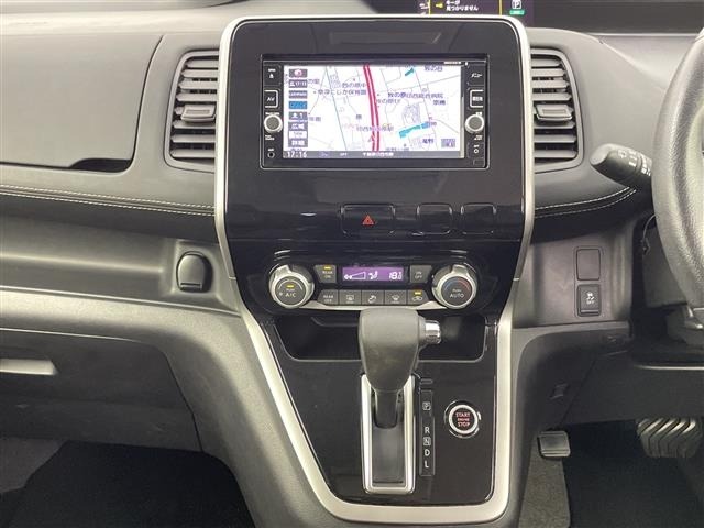 Nissan SERENA 2017 7997102-12