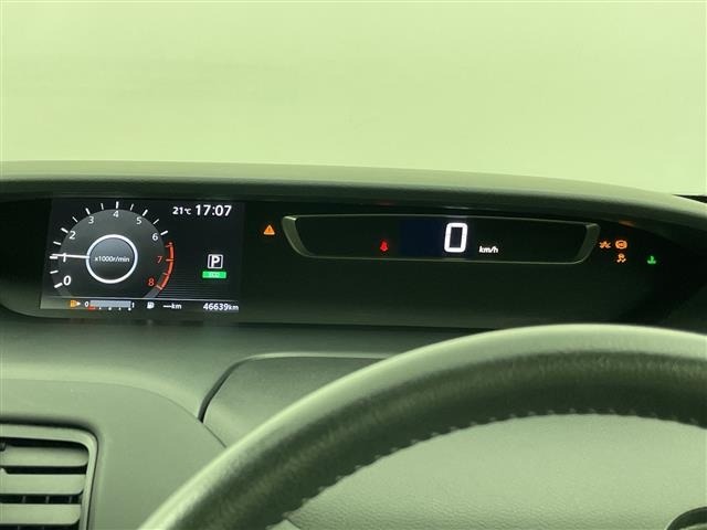 Nissan SERENA 2017 7997102-4