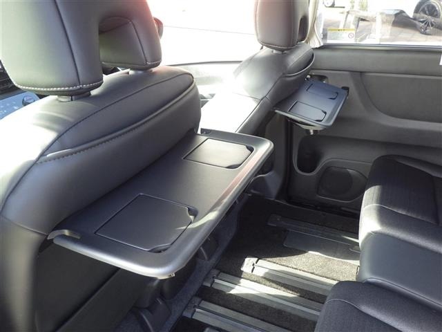 Nissan SERENA 2023 7997381-2