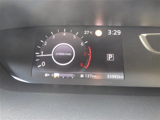 Nissan SERENA 2018 7997453-1