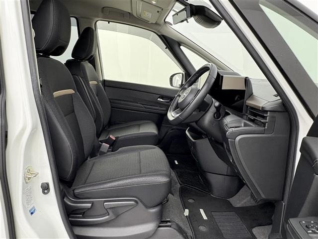Nissan SERENA 2023 7997504-10