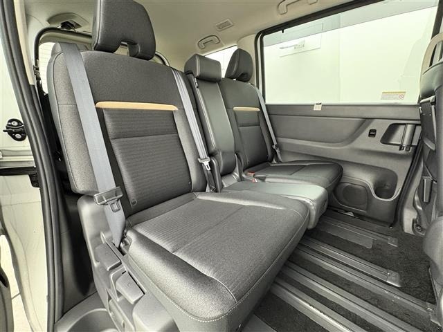 Nissan SERENA 2023 7997504-11