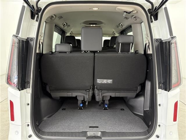 Nissan SERENA 2023 7997504-12