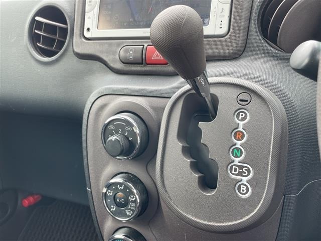 Toyota SPADE 2013 7993190-5