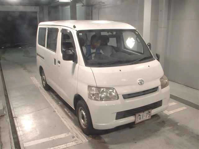 Toyota TOWNACE VAN 2013 8013420-0