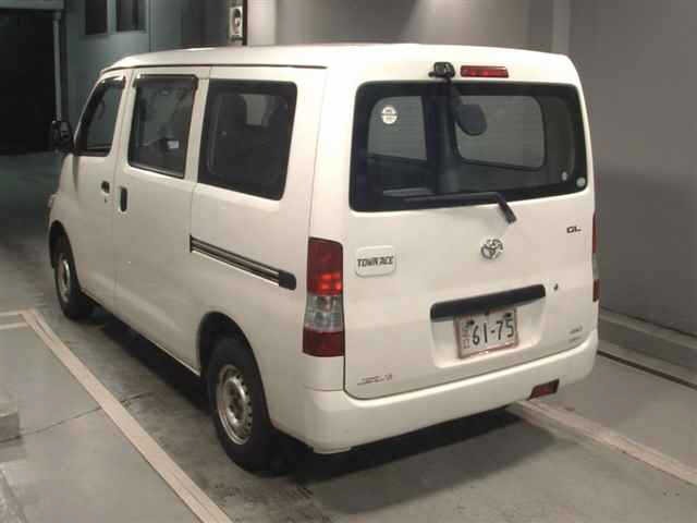 Toyota TOWNACE VAN 2013 8013420-1