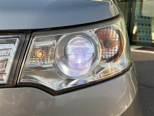 Suzuki WAGON R 2014 8005403-4