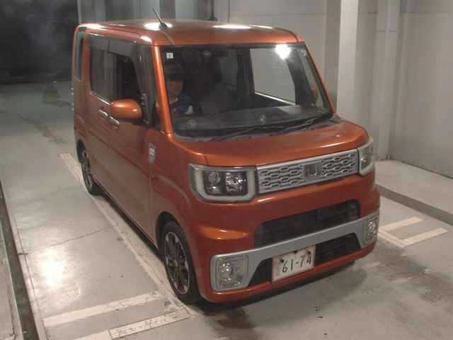 Daihatsu WAKE 2015 8013506-0