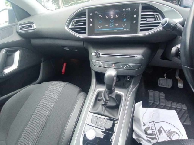 Peugeot 308 2017 8031567-11