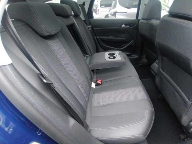 Peugeot 308 2017 8031567-12