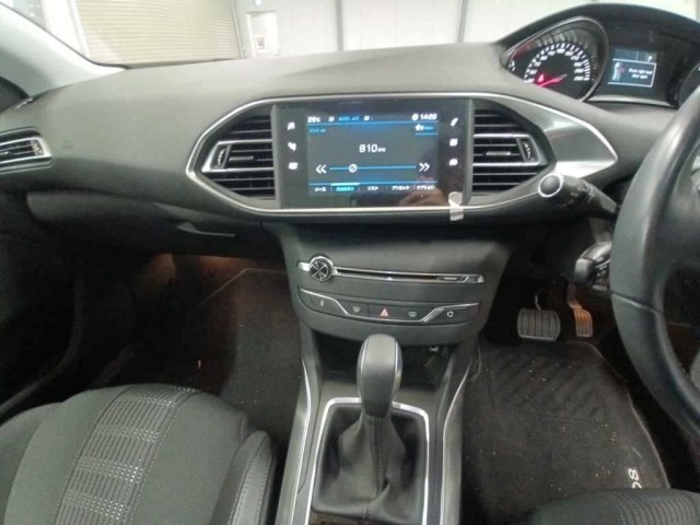Peugeot 308 2018 8031570-11