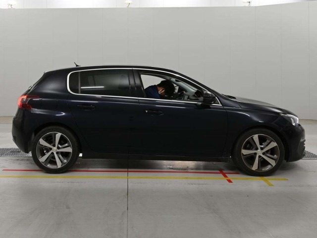 Peugeot 308 2018 8031570-3