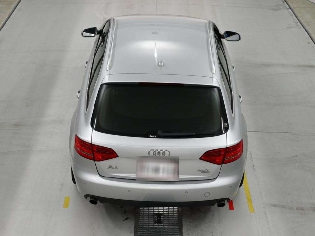 Audi A4 2011 8032250-8