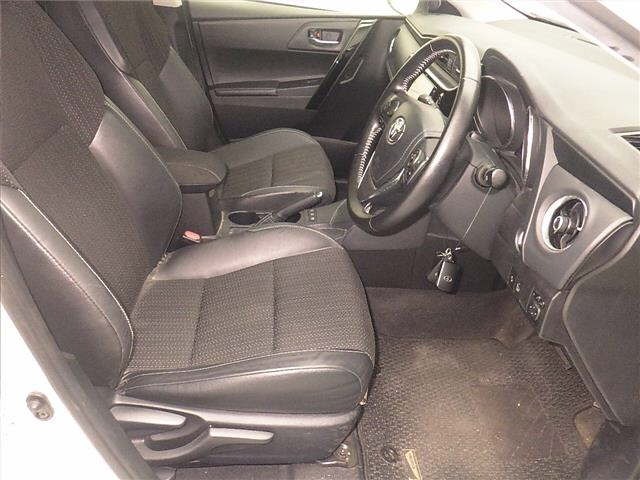 Toyota AURIS 2016 8016318-5