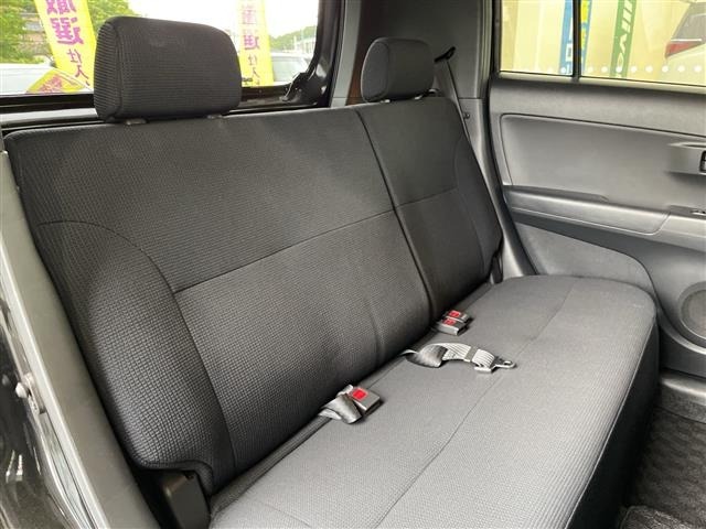 Toyota BB 2011 8032123-4