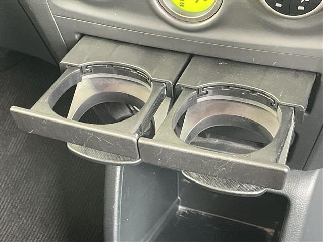 Toyota BB 2011 8032123-8