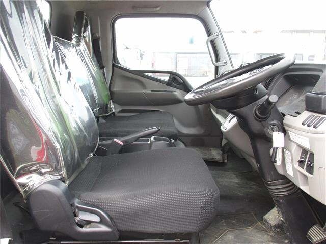 Mitsubishi CANTER 2018 8016214-4