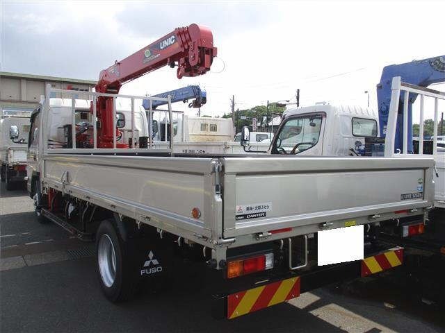 Mitsubishi CANTER 2026 8016219-1