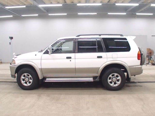 Mitsubishi CHALLENGER 1997 8032375-4