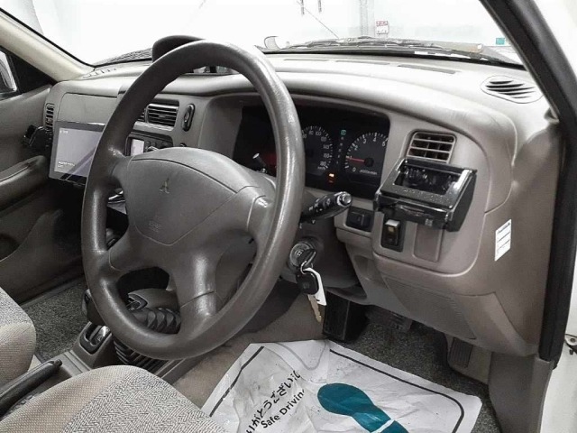 Mitsubishi CHALLENGER 1997 8032375-7