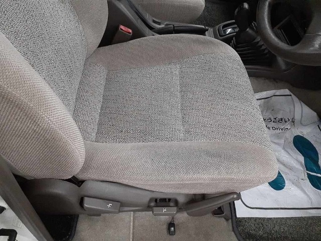 Mitsubishi CHALLENGER 1997 8032375-8
