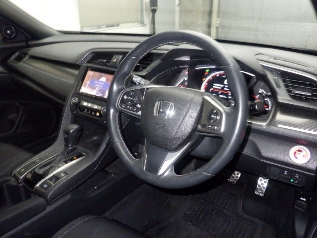 Honda CIVIC 2018 8032051-3