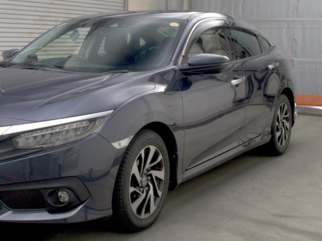 Honda CIVIC 2018 8032052-4