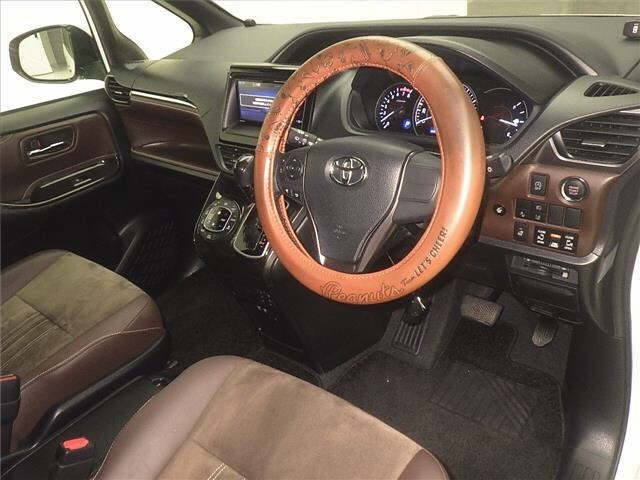Toyota ESQUIRE 2018 8015841-3