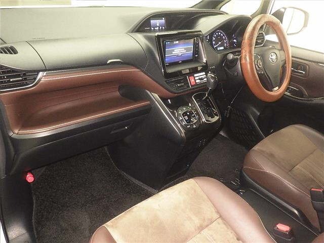 Toyota ESQUIRE 2018 8015841-4