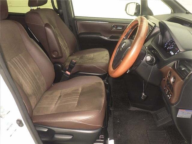 Toyota ESQUIRE 2018 8015841-5
