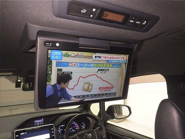 Toyota ESQUIRE 2018 8015843-8