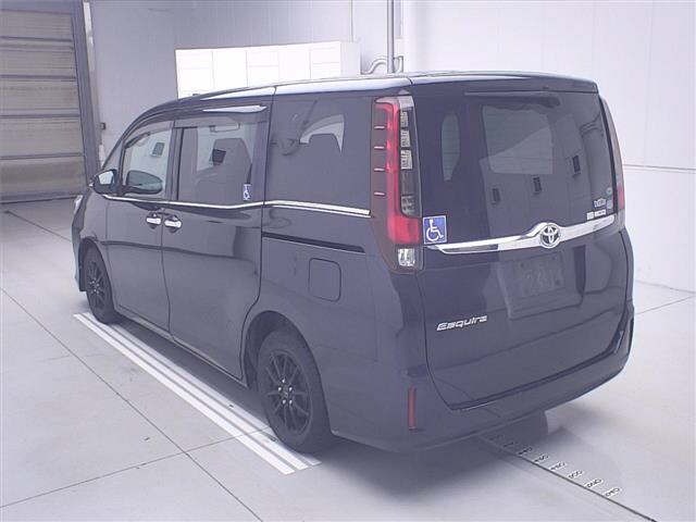 Toyota ESQUIRE 2015 8015856-1