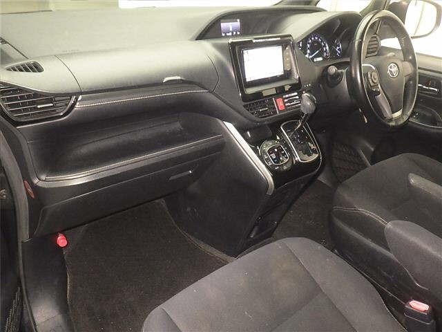 Toyota ESQUIRE 2015 8015856-4