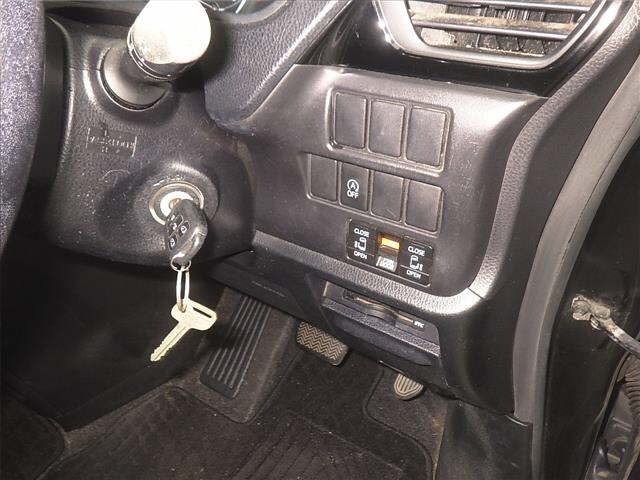 Toyota ESQUIRE 2015 8015856-8