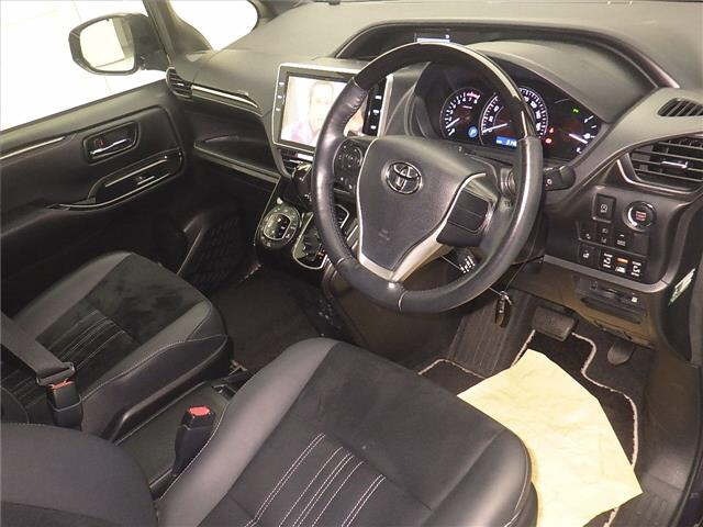 Toyota ESQUIRE 2021 8015860-3