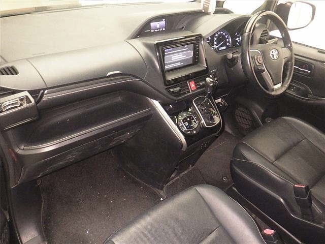 Toyota ESQUIRE 2016 8015861-4