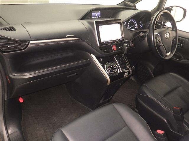 Toyota ESQUIRE 2016 8015862-4
