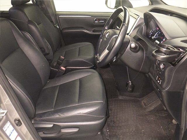 Toyota ESQUIRE 2016 8015862-5