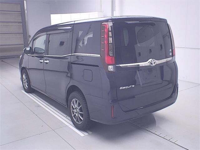 Toyota ESQUIRE 2016 8015864-1
