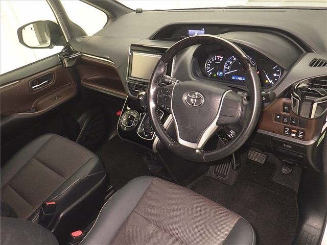 Toyota ESQUIRE 2015 8015874-3